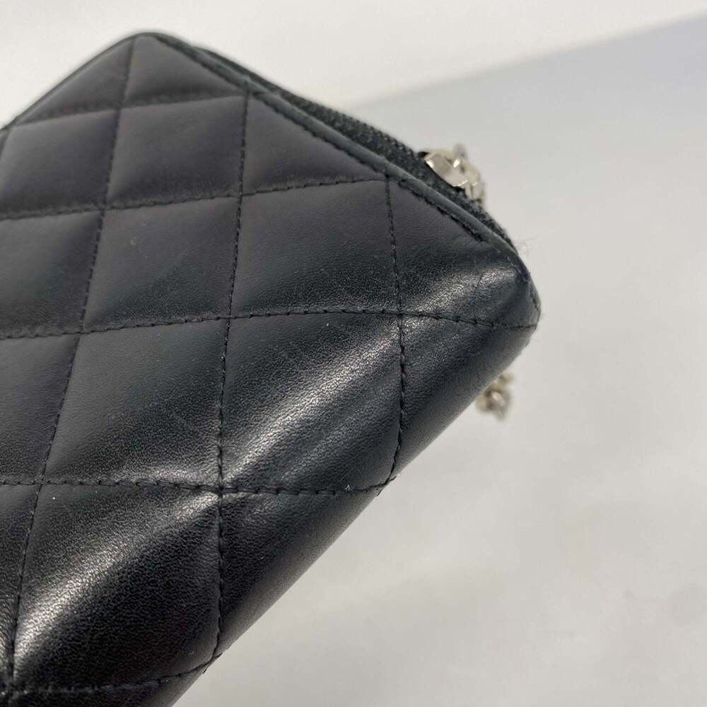 CHANEL Black Lambskin Leather Wallet - Picture 9 of 10